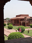 Fatehpur Sikri garden