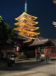 Tokyo Senso-ji pagode by night